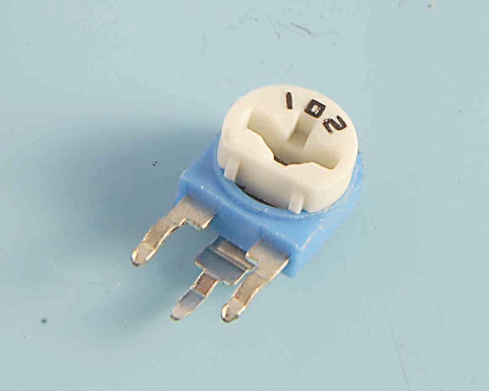 RM065 horizontal blue and white adjustable potentiometer 1K2K5K10K20K50K100R200K500K1M 201 501